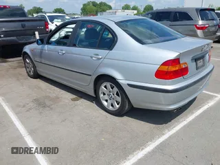 2004 BMW 3 Series 325i z VIN WBAET37424NJ80644, wystawiony jako IAAI lot #42116677 z przebiegiem 143 207 mil mil oraz . Historia ofert i sprzedaży dostępna na DreamBid. Obrazek 3.
