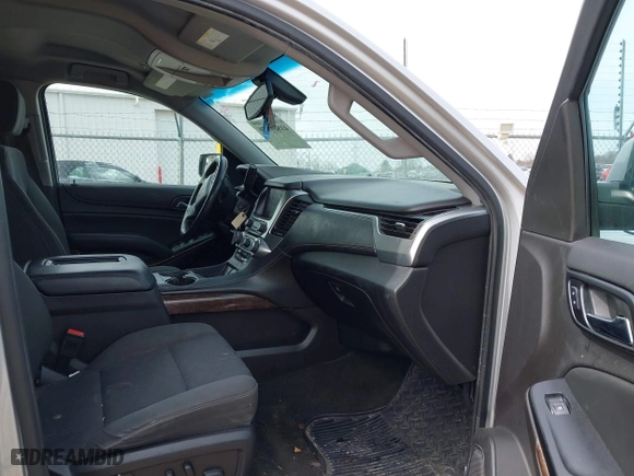 2017 Chevrolet Tahoe LS with VIN 1GNSCAKC6HR116198, listed as a IAAI auction lot 41861759 with 173,102 mi miles. Bid and sale history available at carsss.com. Image 5.