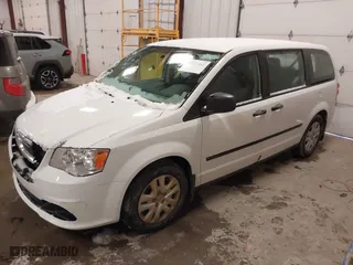 2016 Dodge Grand Caravan SE with VIN 2C4RDGBG6GR170491, listed as a IAAI auction lot 41533265 with 140,175 mi miles. Bid and sale history available at carsss.com. Image 17.