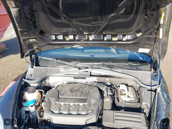 2018 Volkswagen Beetle S with VIN 3VW5DAAT5JM515743, listed as a IAAI auction lot 42014567 with Not Provided miles and . Bid and sale history available at DreamBid. Image 10.