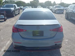 2024 Mercedes-Benz C AMG C 63 S E Performance z VIN W1KAF8AB5RR173089, wystawiony jako IAAI lot #41969567 z przebiegiem Nie podano mil oraz . Historia ofert i sprzedaży dostępna na DreamBid. Obrazek 16.