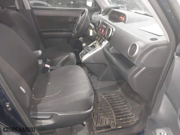 2008 Scion xB with VIN JTLKE50E381000829, listed as a IAAI auction lot 41482164 with 143503 miles. Bid and sale history available at carsss.com. Image 5.