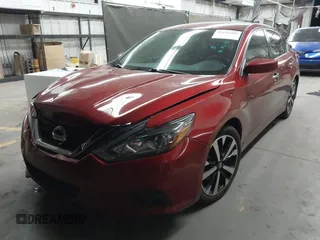 2018 Nissan Altima SR with VIN 1N4AL3AP4JC120138, listed as a IAAI auction lot 42111389 with 69,939 mi miles and . Bid and sale history available at carsss.com. Image 17.
