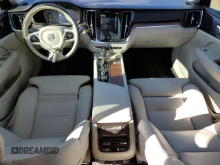 2019 Volvo S60 Inscription with VIN 7JRA22TL9KG012093, listed as a Copart auction lot 43521384 with 18,511 mi miles. Bid and sale history available at carsss.com. Image 8.
