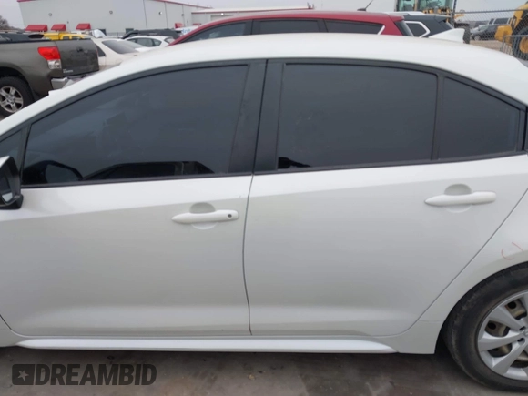 2020 Toyota Corolla LE with VIN JTDEPRAE7LJ073655, listed as a IAAI auction lot 41517910 with 83,251 mi miles. Bid and sale history available at carsss.com. Image 15.