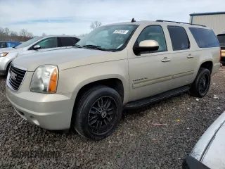 2011 GMC Yukon XL SLE with VIN 1GKS1HE07BR248472, listed as a Copart auction lot 87913435 with 271,526 mi miles and Salvage Title. Bid and sale history available at carsss.com. Image 1.