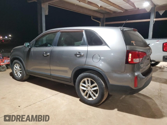 2015 Kia Sorento LX with VIN 5XYKT3A68FG593730, listed as a Copart auction lot 83308664 with 145,209 mi miles and Salvage Title. Bid and sale history available at carsss.com. Image 2.