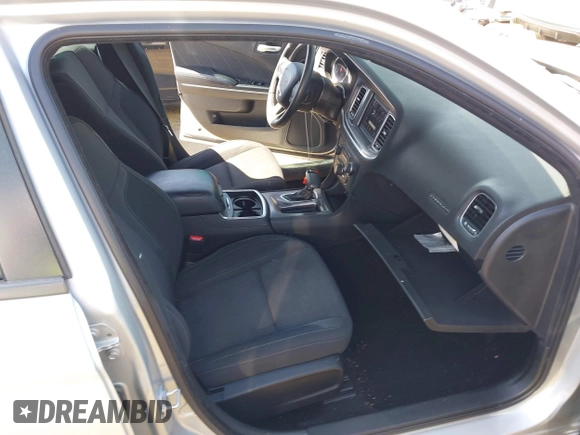 2019 Dodge Charger SXT with VIN 2C3CDXBG0KH572645, listed as a IAAI auction lot 41911868 with 119,024 mi miles. Bid and sale history available at carsss.com. Image 5.