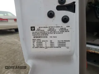 2006 GMC Sierra Denali z VIN 2GTEK63N761316163, wystawiony jako Copart lot #59637545 z przebiegiem 228 952 mil mil oraz Czysty tytuł • Clean title. Historia ofert i sprzedaży dostępna na DreamBid. Obrazek 12.