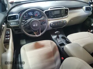 2016 Kia Sorento LX z VIN 5XYPGDA54GG062999, wystawiony jako Copart lot #57157845 z przebiegiem 137 901 mil mil oraz Szkoda całkowita • Salvage title. Historia ofert i sprzedaży dostępna na DreamBid. Obrazek 8.