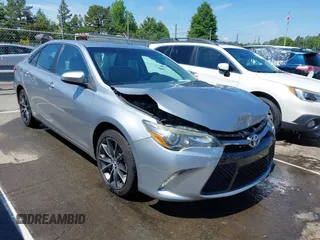 2017 Toyota Camry XLE z VIN 4T1BF1FK6HU411103, wystawiony jako IAAI lot #42233170 z przebiegiem 125 740 mil mil oraz . Historia ofert i sprzedaży dostępna na DreamBid. Obrazek 1.