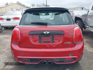 2014 MINI Hardtop S z VIN WMWXM7C51ET985947, wystawiony jako IAAI lot #41648463 z przebiegiem 99 152 mil mil oraz . Historia ofert i sprzedaży dostępna na DreamBid. Obrazek 17.
