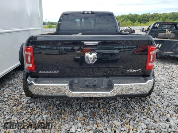 2022 Ram 3500 Laramie with VIN 3C63RRML8NG105102, listed as a Copart auction lot 69057754 with 76,734 mi miles and Clean Title. Bid and sale history available at carsss.com. Image 6.