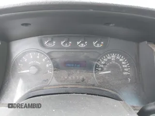 2011 Ford F-150 XL с VIN 1FTMF1CM0BKD31575, выставлен на аукционе IAAI как лот 42253539 с пробегом 170 230 миль миль и . История ставок и продаж доступна на DreamBid. Изображение 7.