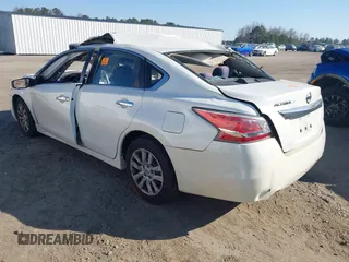 2015 Nissan Altima S with VIN 1N4AL3AP8FN309659, listed as a IAAI auction lot 41704516 with 172,330 mi miles and . Bid and sale history available at carsss.com. Image 3.