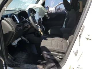2018 Jeep Renegade Altitude with VIN ZACCJABB1JPJ04939, listed as a Copart auction lot 68855114 with 0 mi miles and Non Repairable. Bid and sale history available at carsss.com. Image 7.