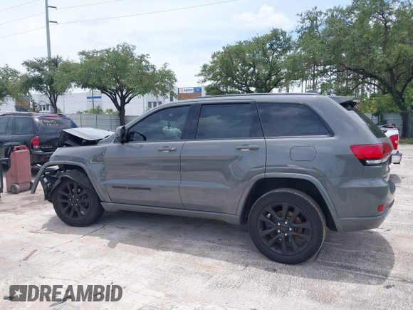 2019 Jeep Grand Cherokee Upland with VIN 1C4RJFAG9KC674720, listed as a IAAI auction lot 40002864 with Not Provided miles and . Bid and sale history available at DreamBid. Image 14.