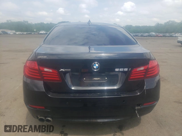 2016 BMW 5 Series 528i xDrive with VIN WBA5A7C5XGG642145, listed as a Copart auction lot 58840015 with 136,793 mi miles and Salvage title. Bid and sale history available at DreamBid. Image 6.