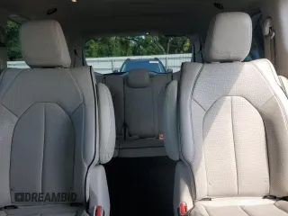 2018 Chrysler Pacifica Hybrid Limited z VIN 2C4RC1N73JR183492, wystawiony jako Copart lot #61833135 z przebiegiem 60 167 mil mil oraz Szkoda całkowita • Salvage title. Historia ofert i sprzedaży dostępna na DreamBid. Obrazek 10.