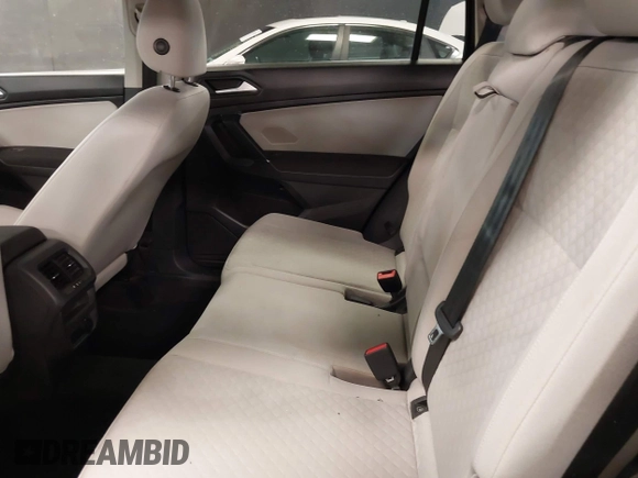 2020 Volkswagen Tiguan S with VIN 3VV0B7AX4LM117114, listed as a IAAI auction lot 42348337 with 51,654 mi miles and . Bid and sale history available at DreamBid. Image 8.