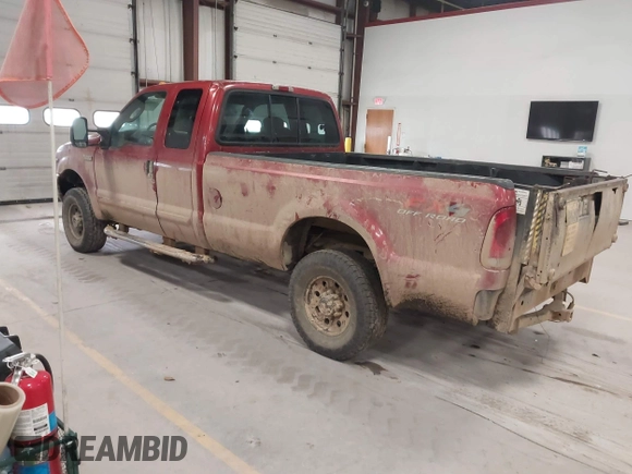 2003 Ford F-250 XL z VIN 1FTNX21S13EA85760, wystawiony jako IAAI lot #42049264 z przebiegiem 110 593 mil mil oraz . Historia ofert i sprzedaży dostępna na DreamBid. Obrazek 3.