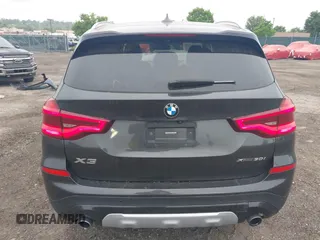 2019 BMW X3 xDrive30i z VIN 5UXTR9C56KLD92631, wystawiony jako IAAI lot #42200178 z przebiegiem 38 666 mil mil oraz . Historia ofert i sprzedaży dostępna na DreamBid. Obrazek 16.