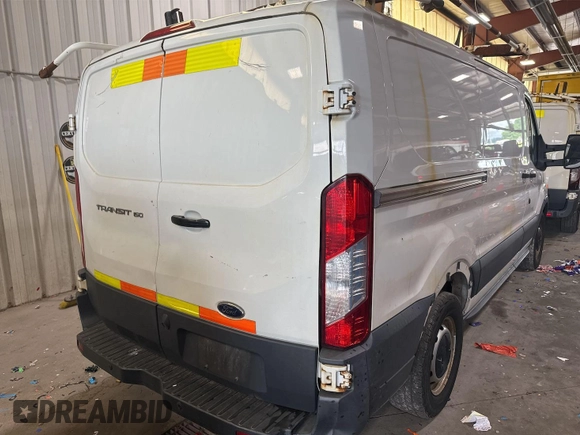 2017 Ford Transit z VIN 1FTYE1YMXHKA68341, wystawiony jako IAAI lot #42819268 z przebiegiem 193 968 mil mil oraz . Historia ofert i sprzedaży dostępna na DreamBid. Obrazek 22.