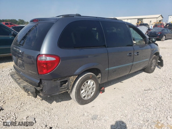 2002 Dodge Caravan Sport with VIN 2B4GP44392R753845, listed as a Copart auction lot 69061924 with 0 mi miles and Salvage Title. Bid and sale history available at carsss.com. Image 3.
