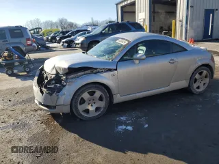 2001 Audi TT with VIN TRUWT28N511019111, listed as a Copart auction lot 86346424 with 213,515 mi miles and Salvage Title. Bid and sale history available at carsss.com. Image 1.