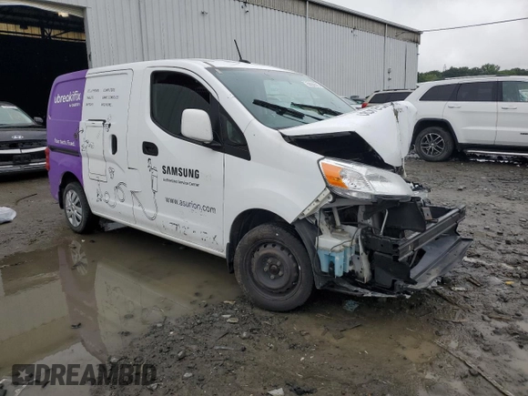 2020 Nissan NV200 SV with VIN 3N6CM0KN4LK708420, listed as a Copart auction lot 58688575 with 102,255 mi miles and Salvage title. Bid and sale history available at DreamBid. Image 4.