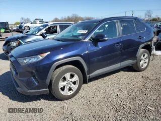 2019 Toyota RAV4 XLE with VIN 2T3P1RFV8KW059704, listed as a Copart auction lot 51497375 with 35,631 mi miles and Salvage Title. Bid and sale history available at carsss.com. Image 1.