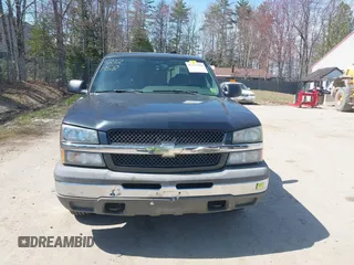 2004 Chevrolet Silverado 1500 Z71 with VIN 2GCEK19T041152888, listed as a IAAI auction lot 42121958 with 109,050 mi miles. Bid and sale history available at carsss.com. Image 13.