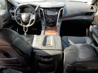 2015 Cadillac Escalade ESV Luxury z VIN 1GYS4SKJ9FR638468, wystawiony jako Copart lot #44035545 z przebiegiem 191 761 mil mil oraz Szkody całkowita. Historia ofert i sprzedaży dostępna na DreamBid. Obrazek 8.