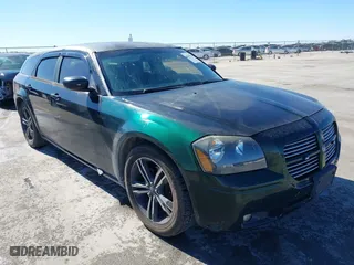 2006 Dodge Magnum with VIN 2D4FV47V36H437972, listed as a IAAI auction lot 41839408 with 249,631 mi miles. Bid and sale history available at carsss.com. Image 1.