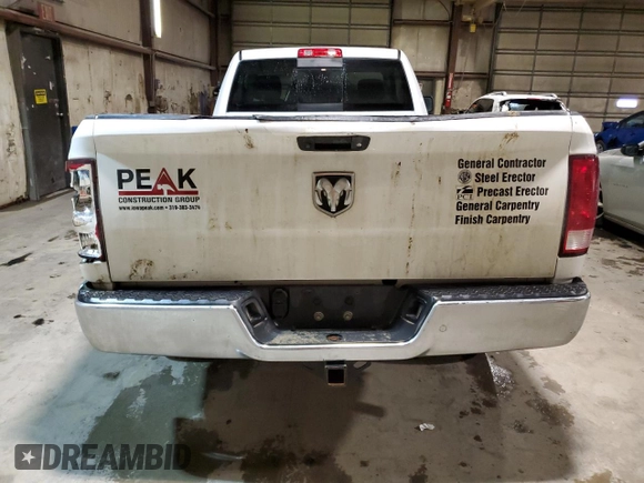 2018 Ram 1500 Tradesman z VIN 3C6JR6DT7JG225151, wystawiony jako Copart lot #86207374 z przebiegiem 72 073 mil mil oraz Szkoda całkowita • Salvage title. Historia ofert i sprzedaży dostępna na DreamBid. Obrazek 6.