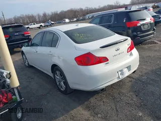 2015 Infiniti Q40 with VIN JN1CV6AR2FM524365, listed as a IAAI auction lot 41751603 with 1 mi miles. Bid and sale history available at carsss.com. Image 3.