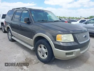 2006 Ford Expedition Eddie Bauer with VIN 1FMPU17556LA04414, listed as a IAAI auction lot 41996249 with 256,591 mi miles. Bid and sale history available at carsss.com. Image 1.
