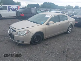 2009 Chevrolet Malibu 1LS with VIN 1G1ZG57B79F260941, listed as a IAAI auction lot 42157902 with 188,112 mi miles and . Bid and sale history available at DreamBid. Image 2.