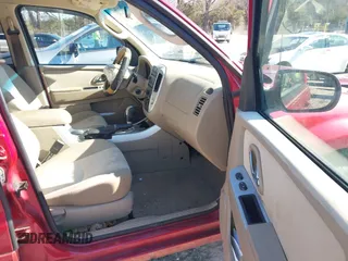 2006 Mercury Mariner Convenience with VIN 4M2YU56Z86KJ00414, listed as a IAAI auction lot 41251382 with 226,013 mi miles and . Bid and sale history available at DreamBid. Image 5.