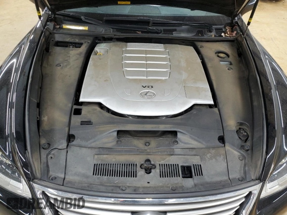 2016 Lexus LS 460 with VIN JTHCL5EF8G5026226, listed as a Copart auction lot 86094354 with 111,908 mi miles and Salvage title. Bid and sale history available at DreamBid. Image 11.