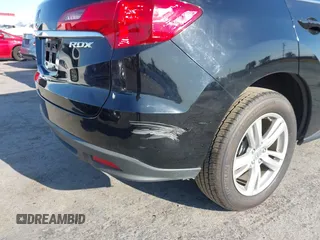 2015 Acura RDX z VIN 5J8TB3H38FL000506, wystawiony jako IAAI lot #42452545 z przebiegiem 105 478 mil mil oraz . Historia ofert i sprzedaży dostępna na DreamBid. Obrazek 6.