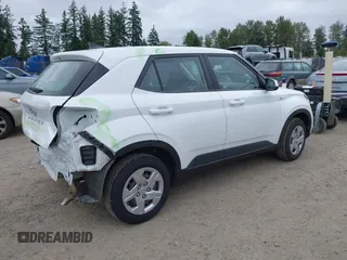 2020 Hyundai Venue SE z VIN KMHRB8A32LU028416, wystawiony jako IAAI lot #42497737 z przebiegiem 56 011 mil mil oraz . Historia ofert i sprzedaży dostępna na DreamBid. Obrazek 4.