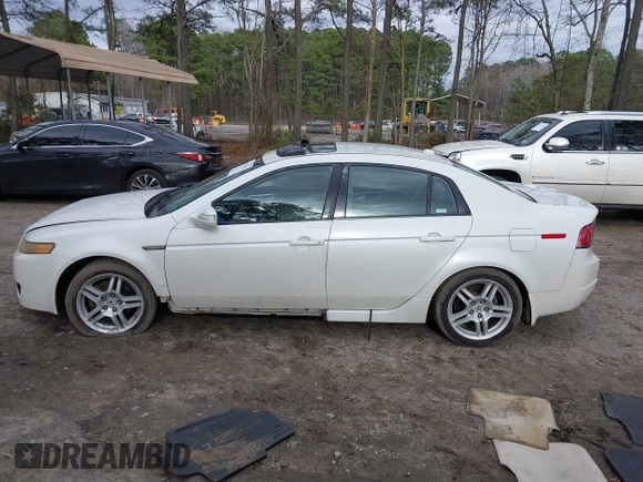 2008 Acura TL with VIN 19UUA662X8A013839, listed as a IAAI auction lot 41731942 with 188,316 mi miles. Bid and sale history available at carsss.com. Image 15.