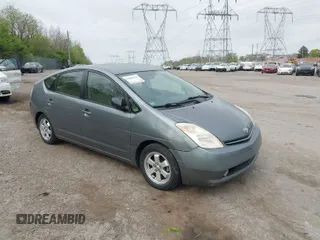 2005 Toyota Prius with VIN JTDKB20U153113348, listed as a IAAI auction lot 42048356 with 230,089 mi miles. Bid and sale history available at carsss.com. Image 1.