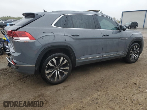 2021 Volkswagen Atlas SEL Premium R-Line with VIN 1V2FE2CA8MC221196, listed as a Copart auction lot 41882335 with 62,418 mi miles and Clean title. Bid and sale history available at DreamBid. Image 3.