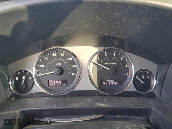 2010 Jeep Commander Limited with VIN 1J4RG5GT6AC113462, listed as a Copart auction lot 82400044 with 189,168 mi miles and Salvage title. Bid and sale history available at DreamBid. Image 9.