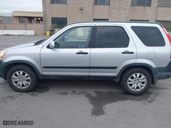 2006 Honda CR-V EX with VIN JHLRD68886C017390, listed as a IAAI auction lot 41458626 with 209,177 mi miles. Bid and sale history available at carsss.com. Image 14.