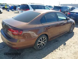 2016 Volkswagen Jetta Sedan 1.4T SE with VIN 3VWD67AJ2GM340416, listed as a IAAI auction lot 41663211 with 157,283 mi miles. Bid and sale history available at carsss.com. Image 4.