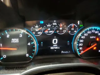 2019 GMC Sierra 3500HD Denali z VIN 1GT42WEY6KF250694, wystawiony jako Copart lot #50035115 z przebiegiem 59 735 mil mil oraz Szkody całkowita. Historia ofert i sprzedaży dostępna na DreamBid. Obrazek 9.