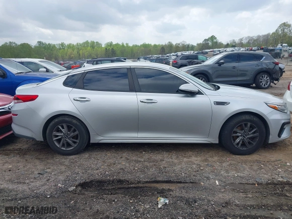 2019 Kia Optima S with VIN 5XXGT4L38KG282523, listed as a IAAI auction lot 41929453 with 261,095 mi miles. Bid and sale history available at carsss.com. Image 14.
